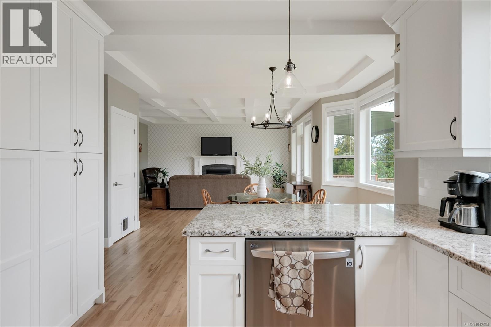 3445 Hopwood Pl, Colwood