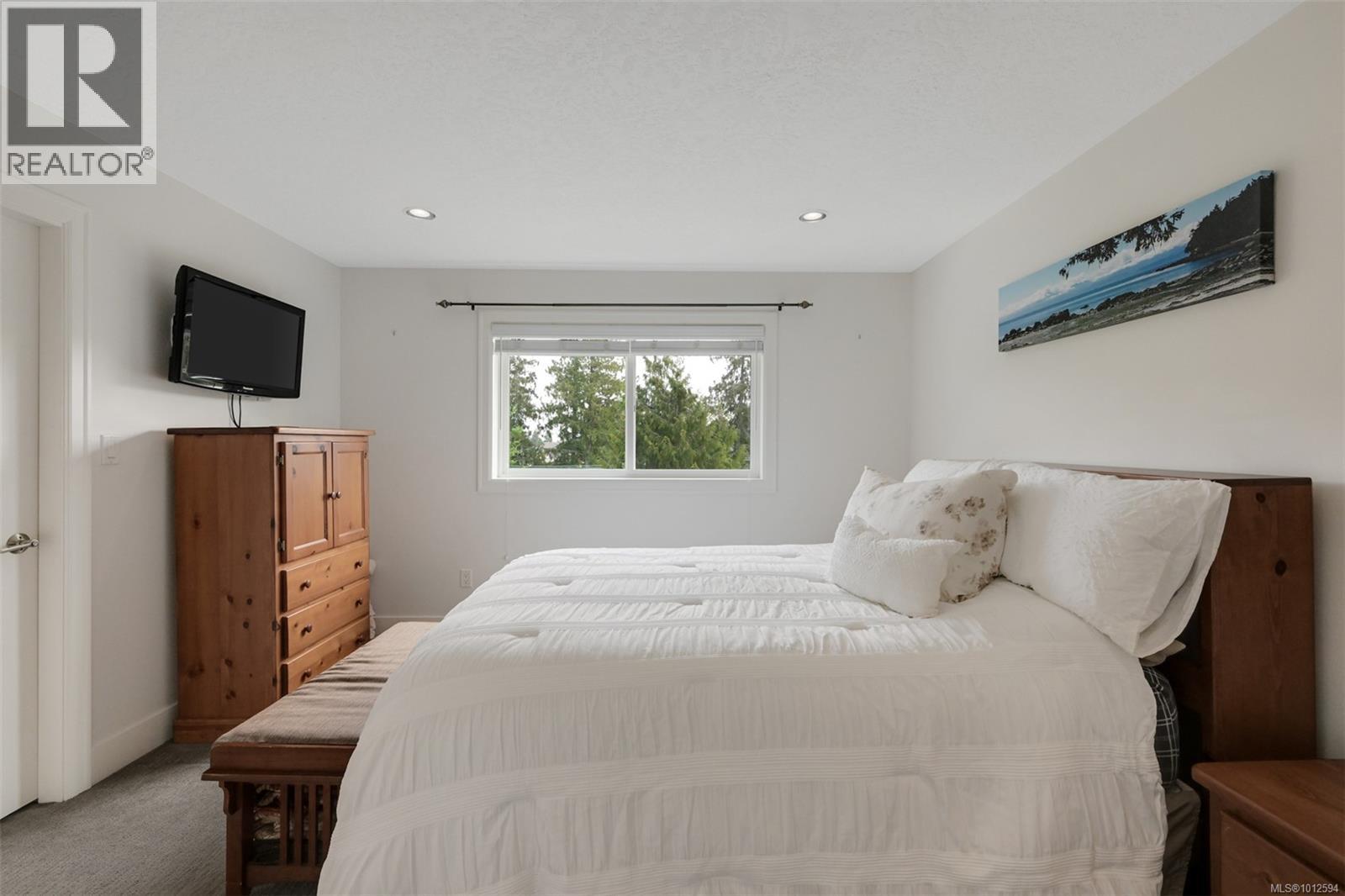 3445 Hopwood Pl, Colwood