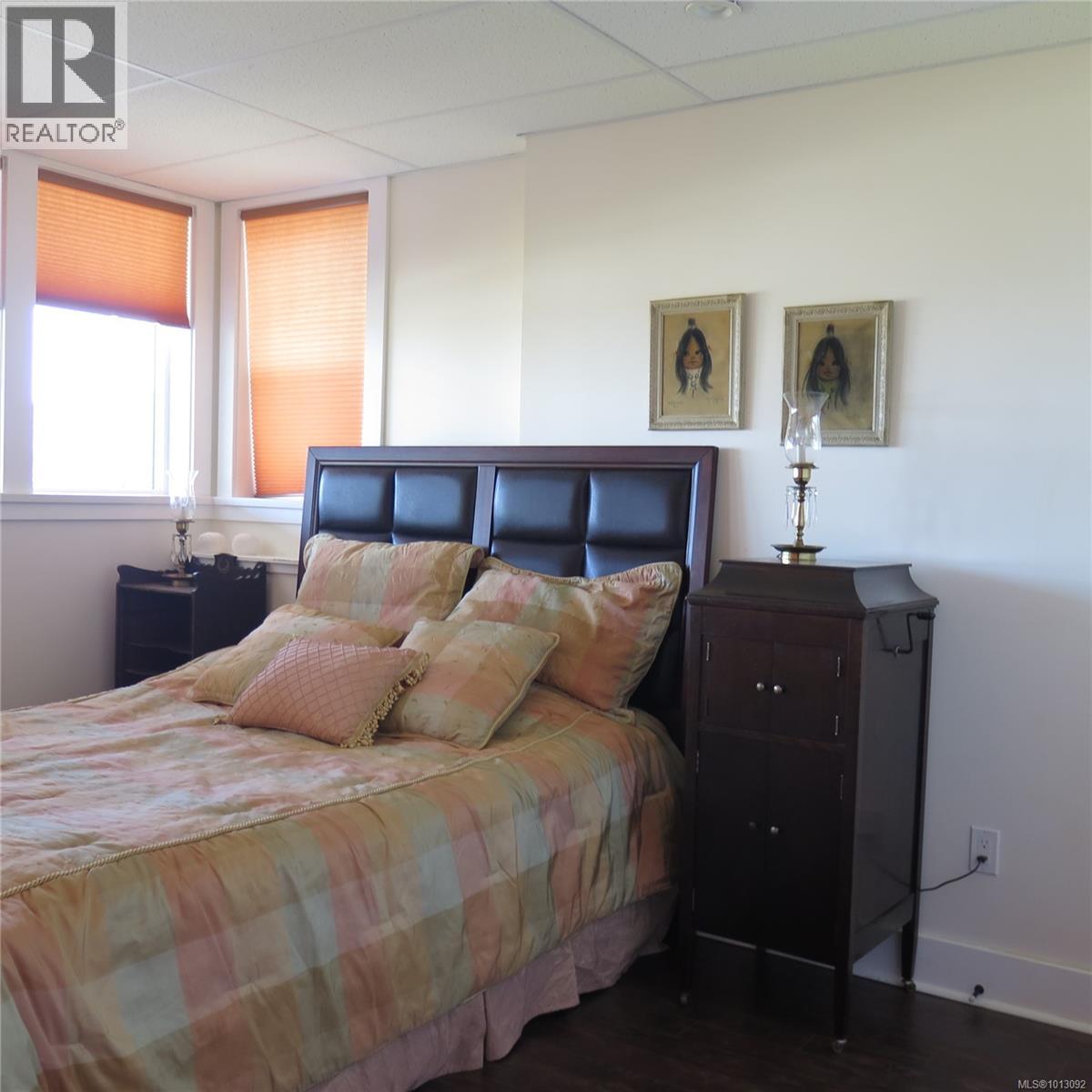 426 Davis Rd, Ladysmith