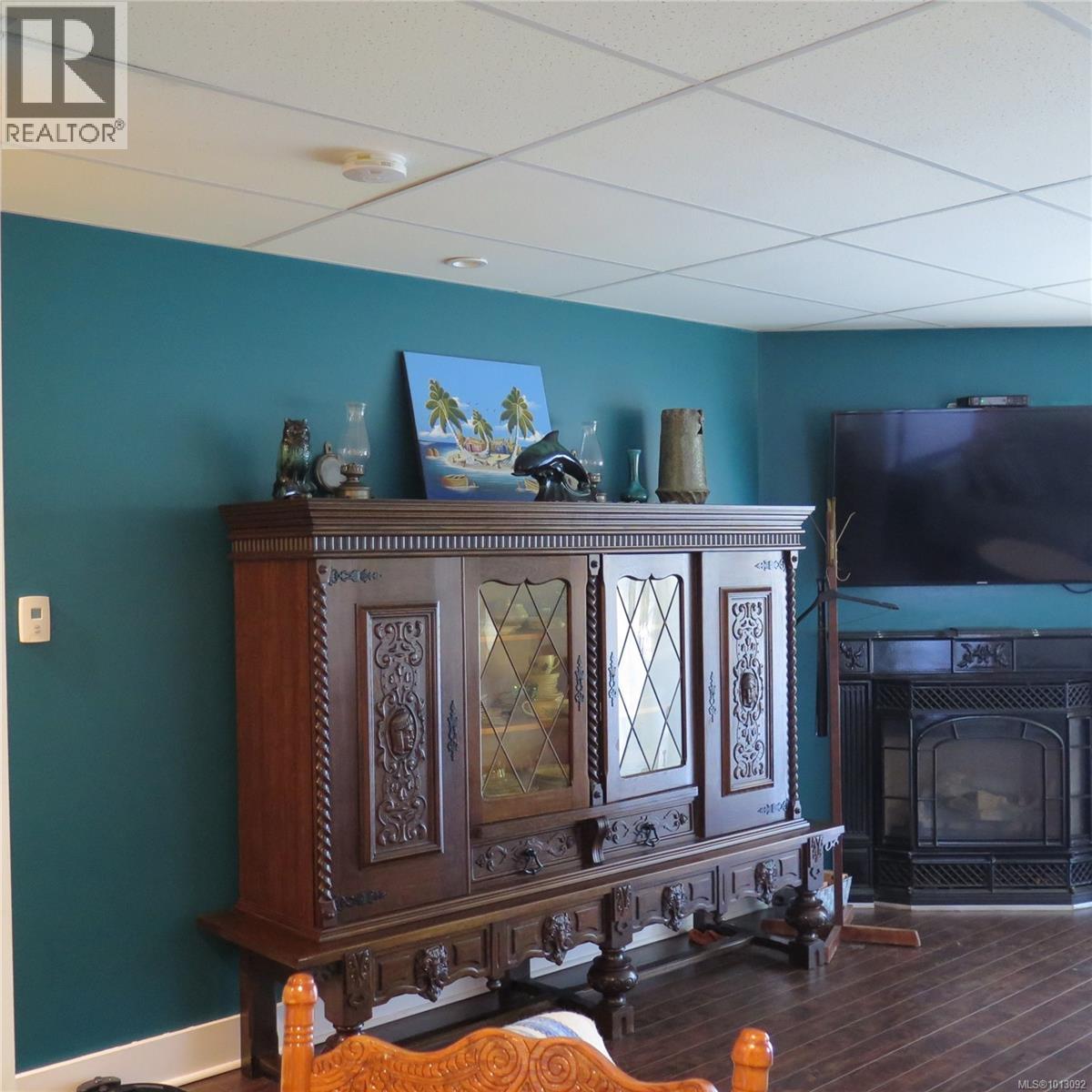 426 Davis Rd, Ladysmith