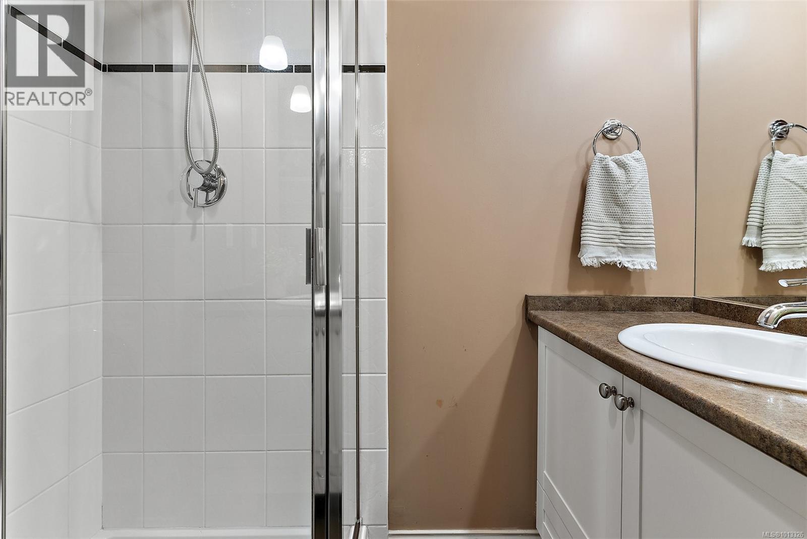 205 821 Goldstream Avenue, Langford