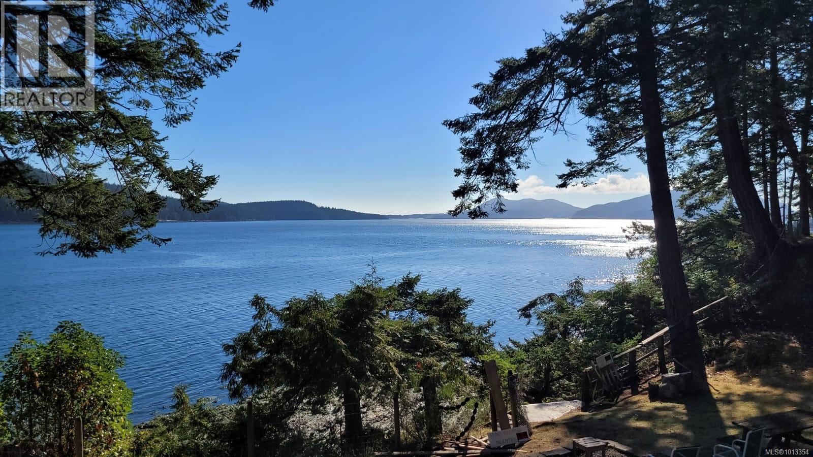 4218 Armadale Rd, Pender Island