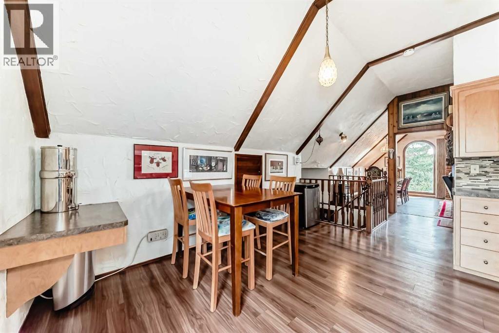 Single Family House Bi-level for Sale in  Mountain Street W Rosemont Okotoks 