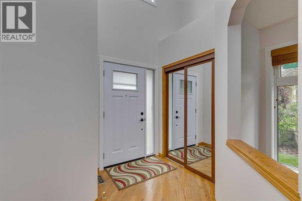 Single Family House for Sale in  Somerset Way SW Somerset Calgary 