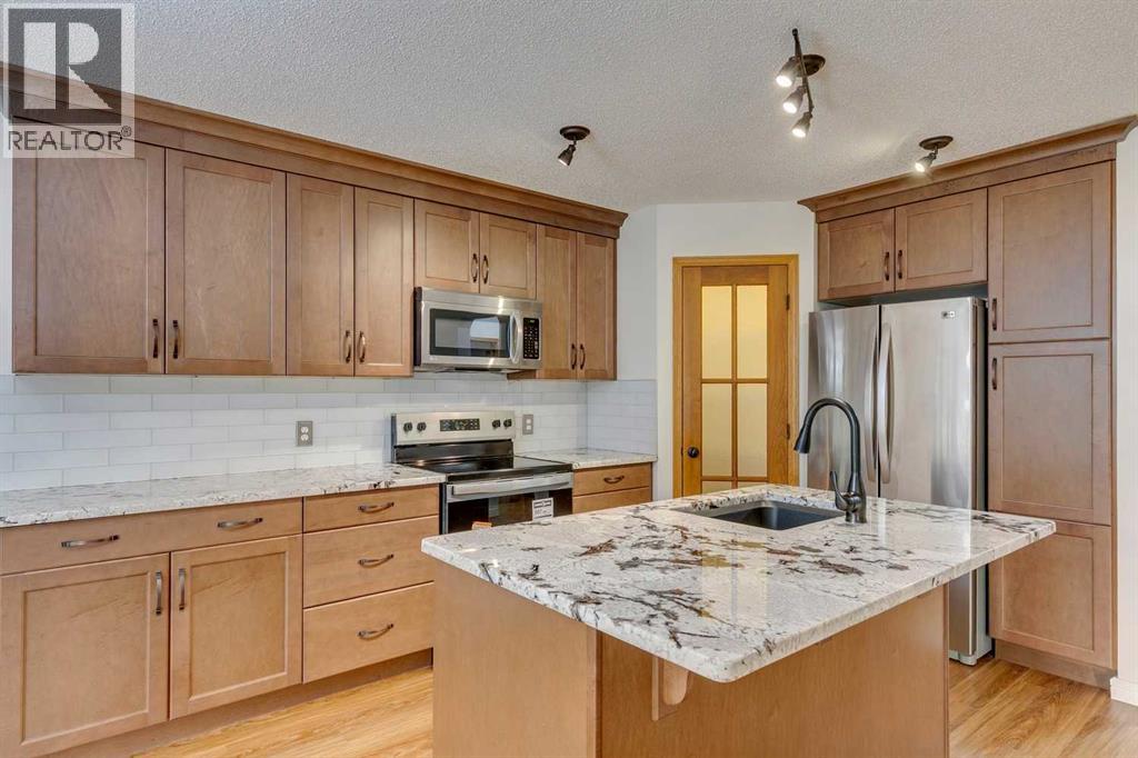 Single Family House for Sale in  Somerset Way SW Somerset Calgary 