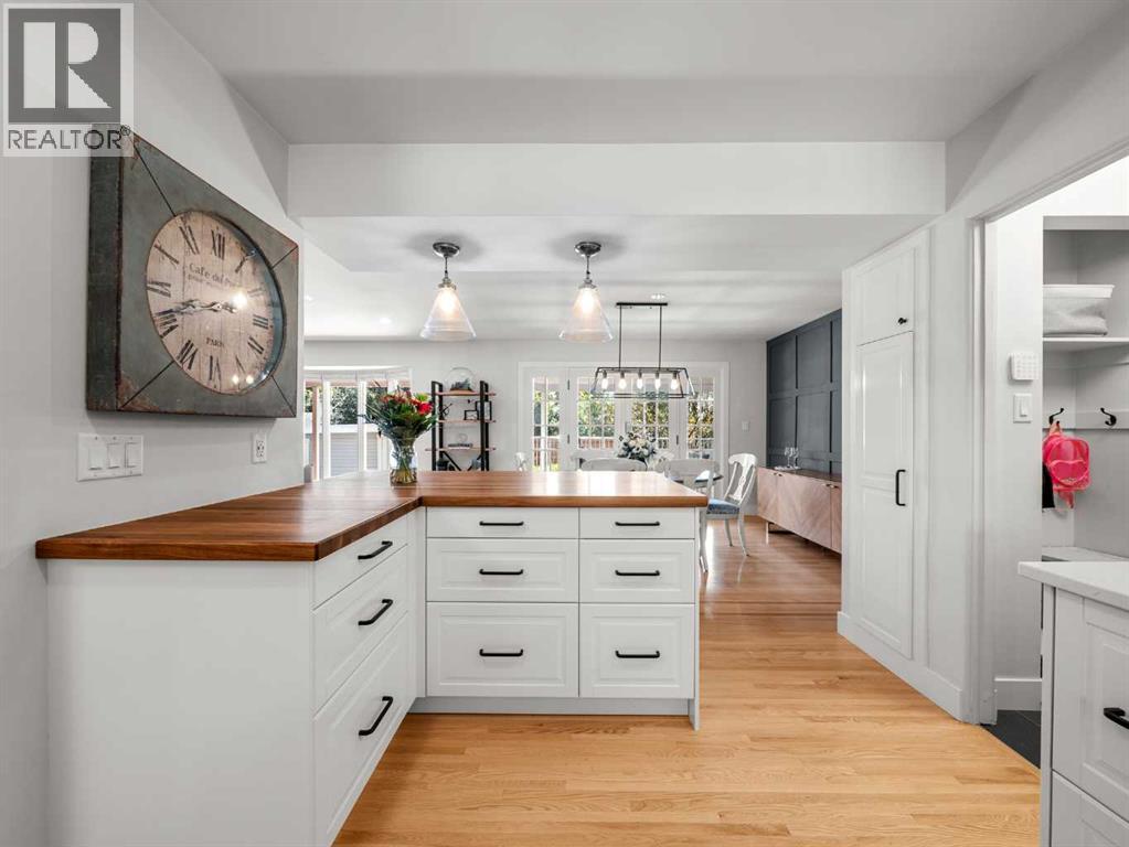 Single Family House Bungalow for Sale in   Avenue SW Rutland Park Calgary 