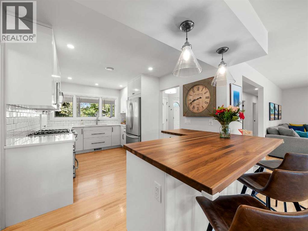 Single Family House Bungalow for Sale in   Avenue SW Rutland Park Calgary 