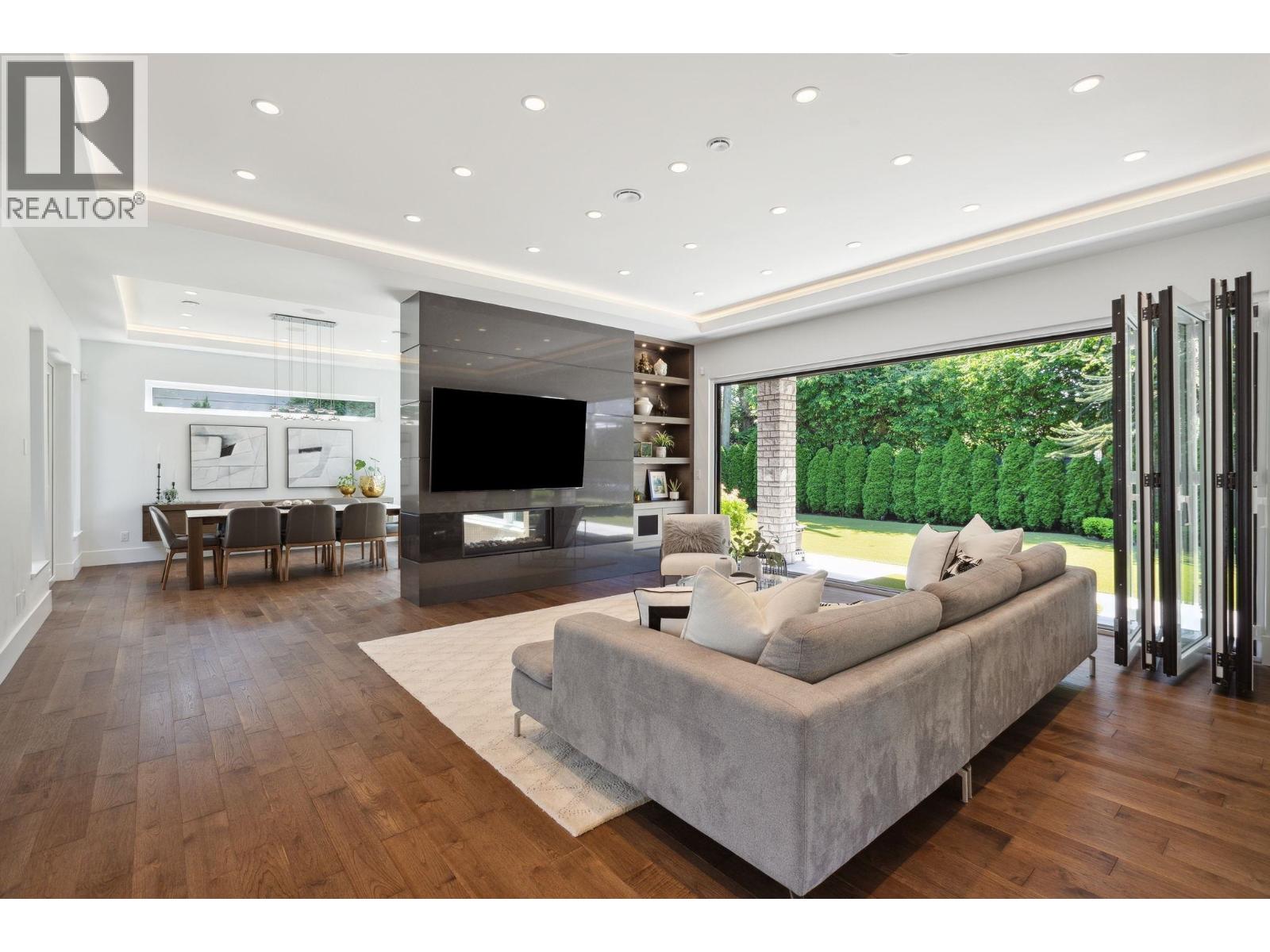 983 TUDOR AVENUE, North Vancouver
