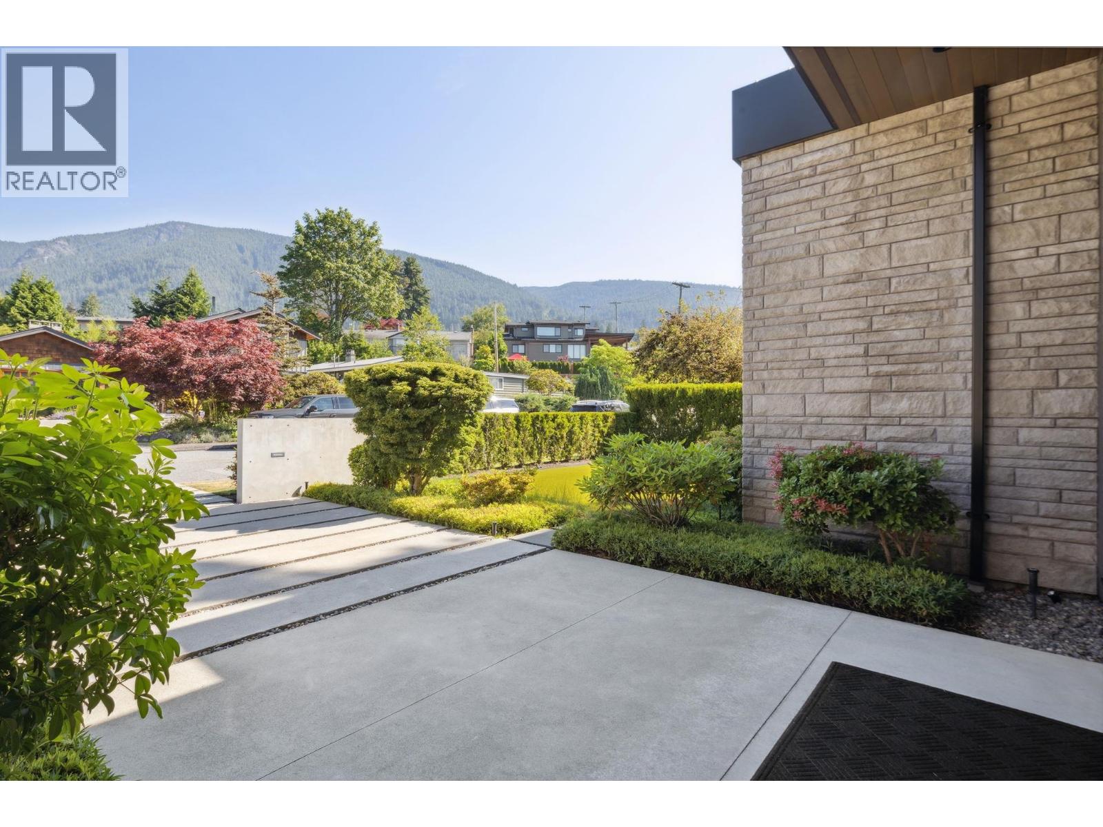 983 TUDOR AVENUE, North Vancouver