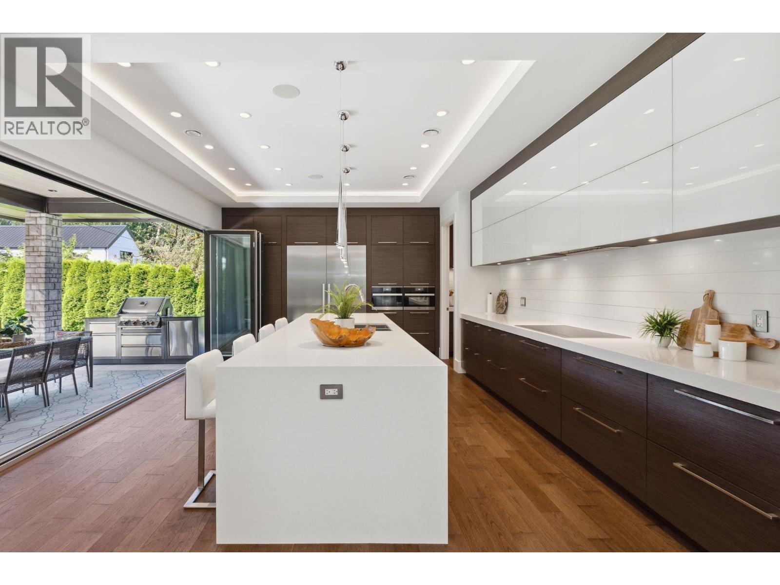983 TUDOR AVENUE, North Vancouver