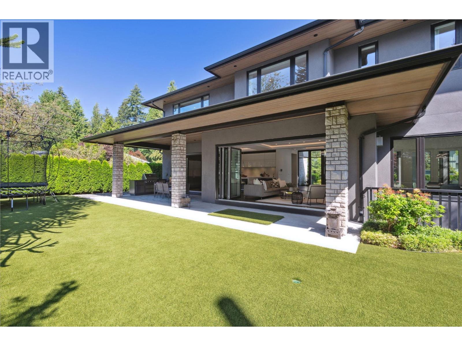983 TUDOR AVENUE, North Vancouver