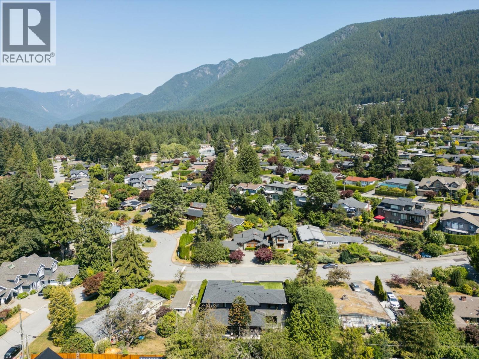 983 TUDOR AVENUE, North Vancouver