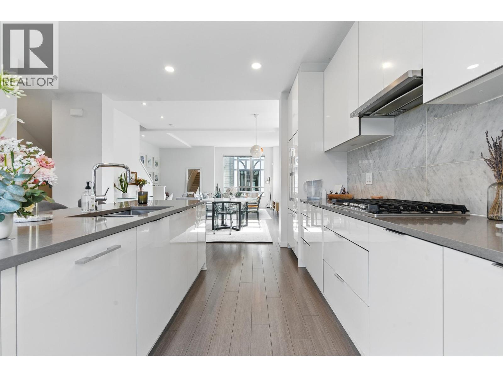 #123-10388 NO.2 Road, Richmond
