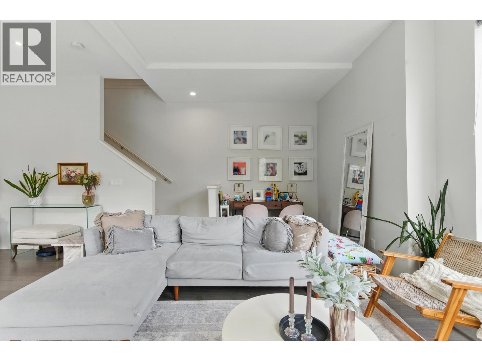 #123-10388 NO.2 Road, Richmond