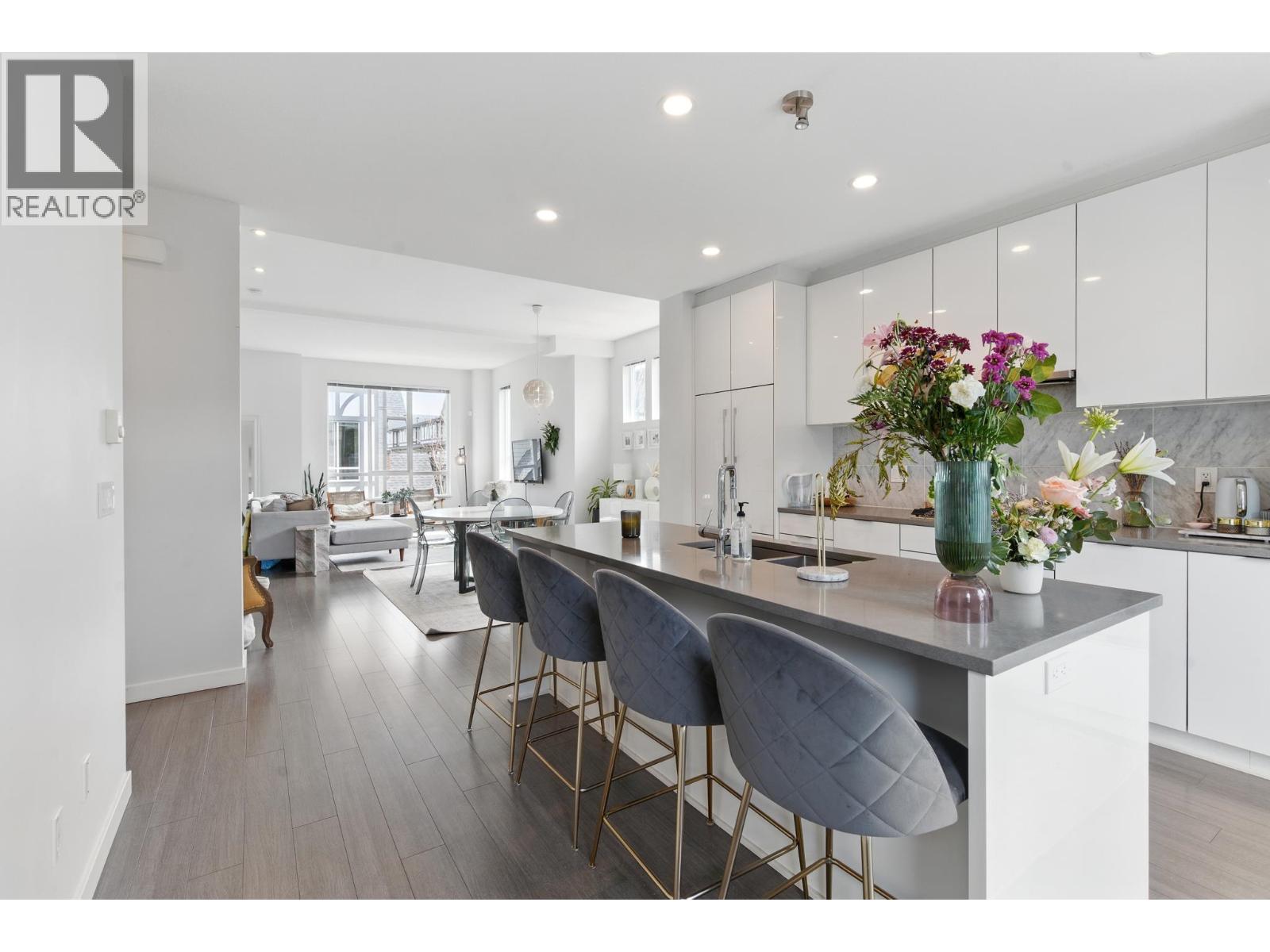 #123-10388 NO.2 Road, Richmond