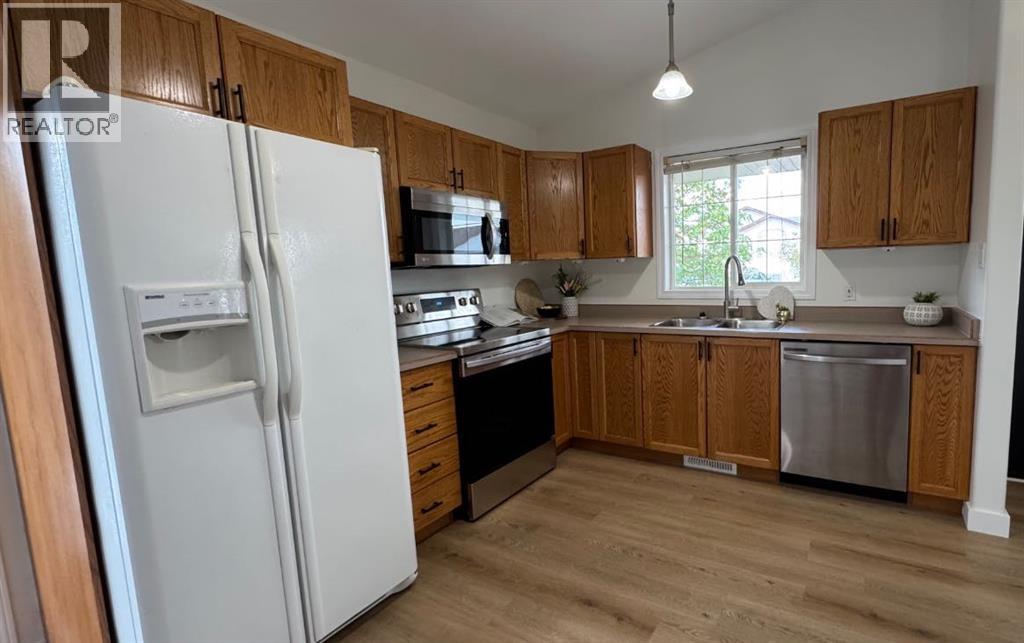 103 Wolf Way, Fort McMurray