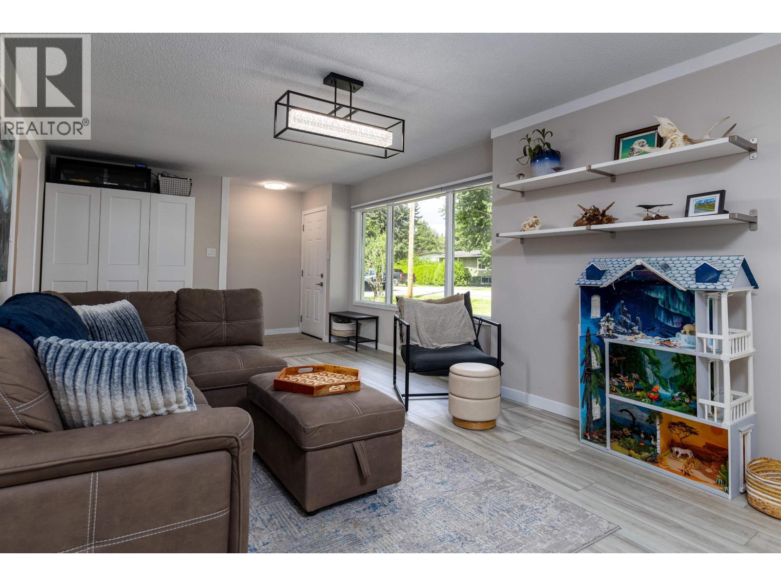 4701 TUCK Avenue, Terrace