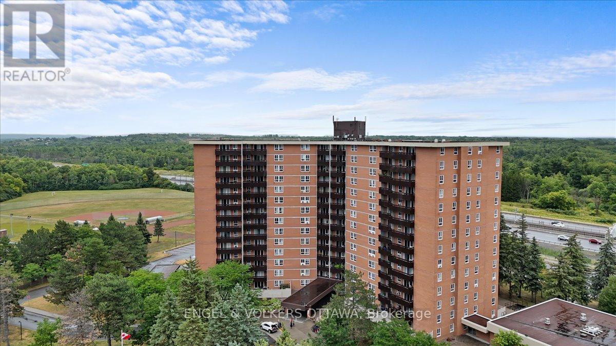 Welcome to Unit 610 at 2020 Jasmine Cres