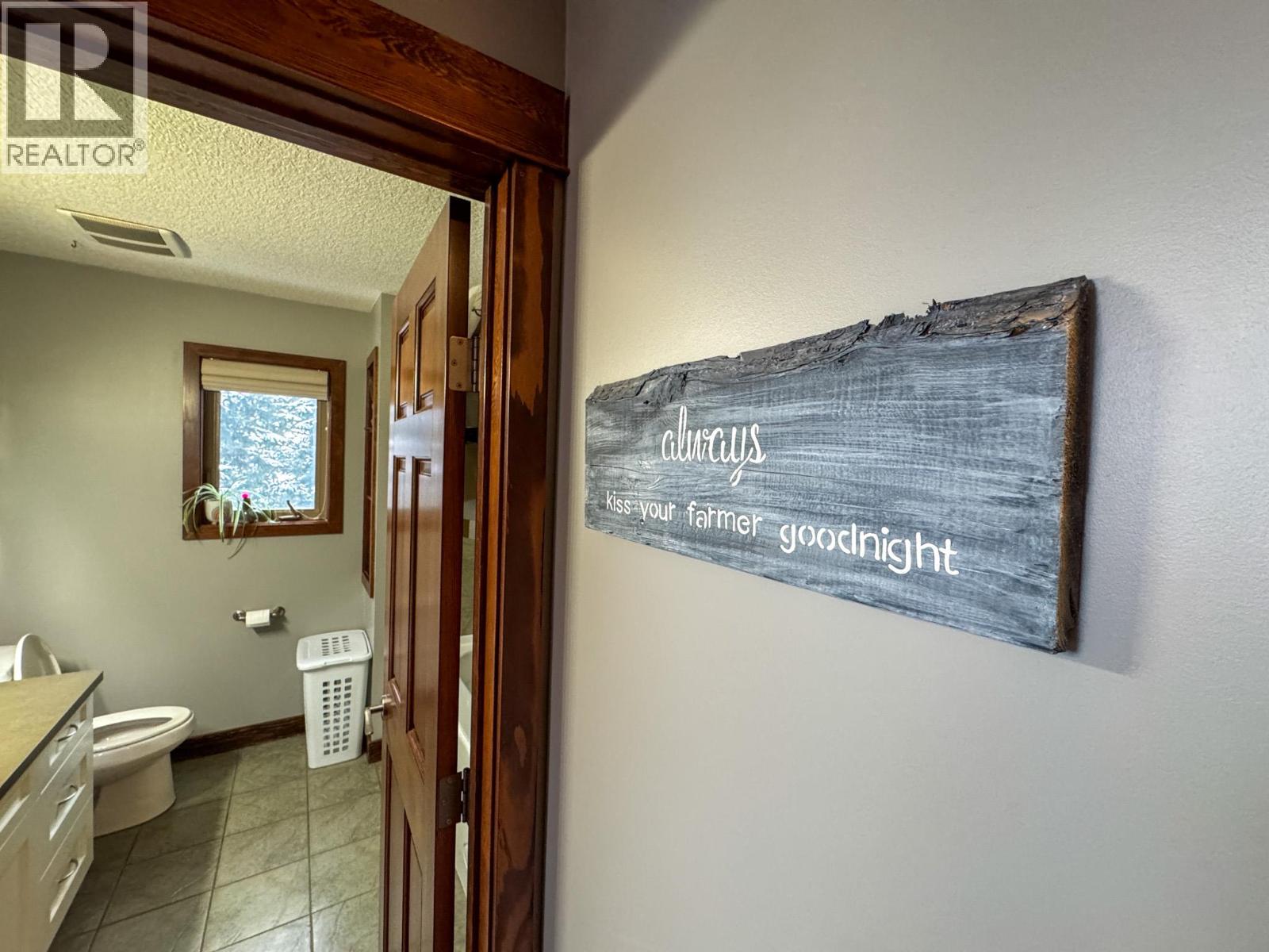 960 COPPER POINT Way, Invermere
