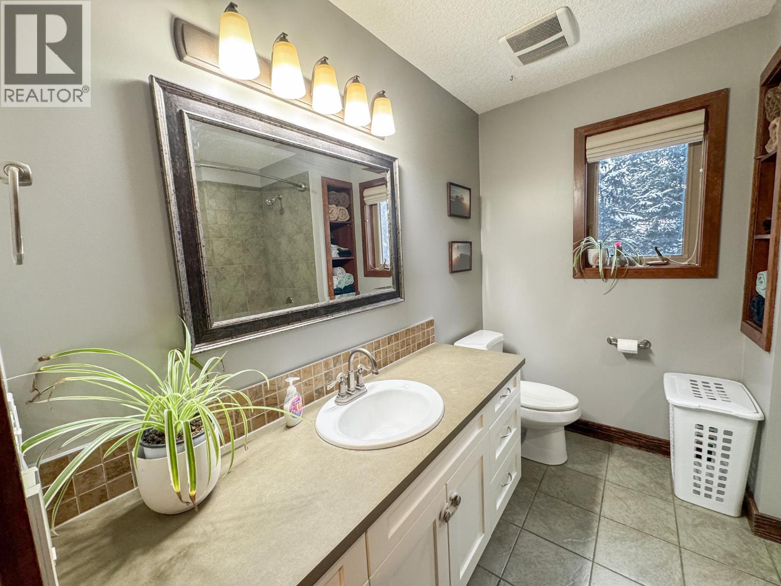 960 COPPER POINT Way, Invermere