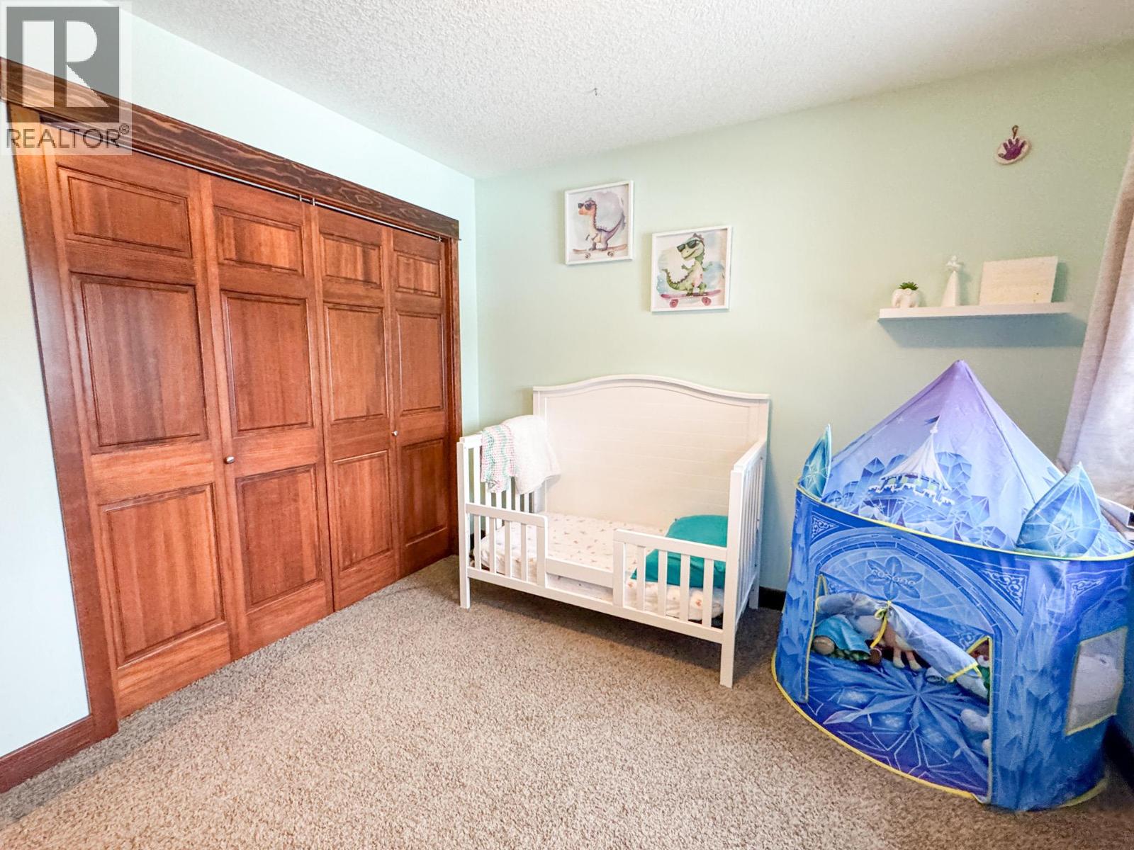960 COPPER POINT Way, Invermere
