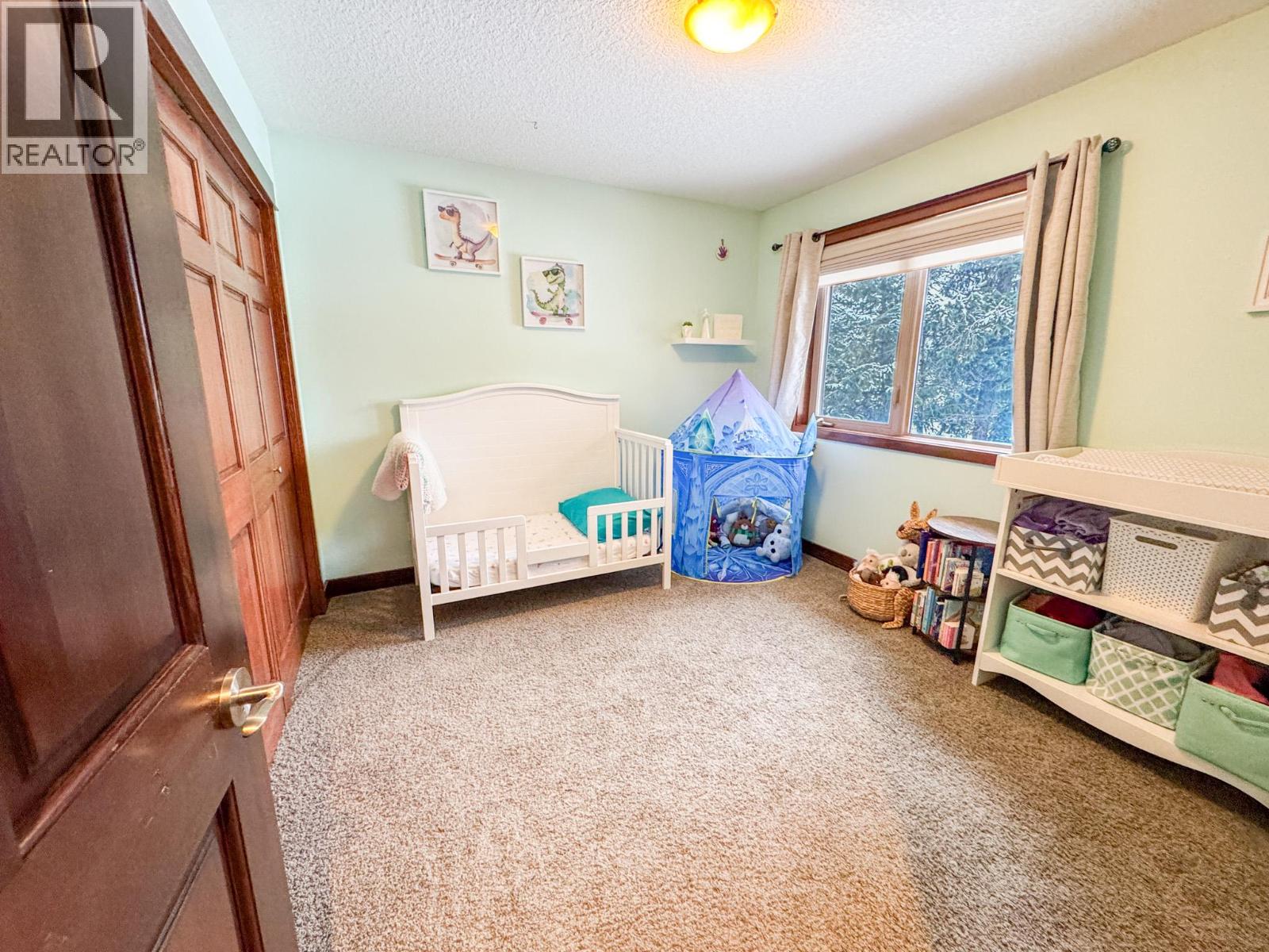 960 COPPER POINT Way, Invermere