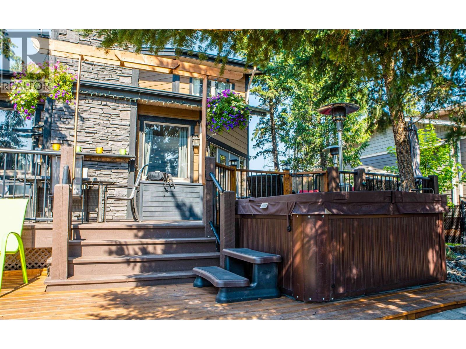 960 COPPER POINT Way, Invermere