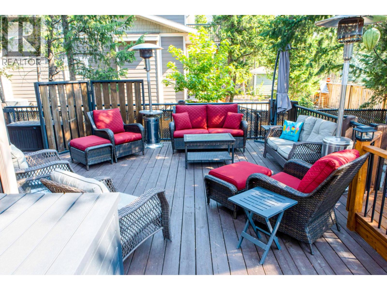 960 COPPER POINT Way, Invermere