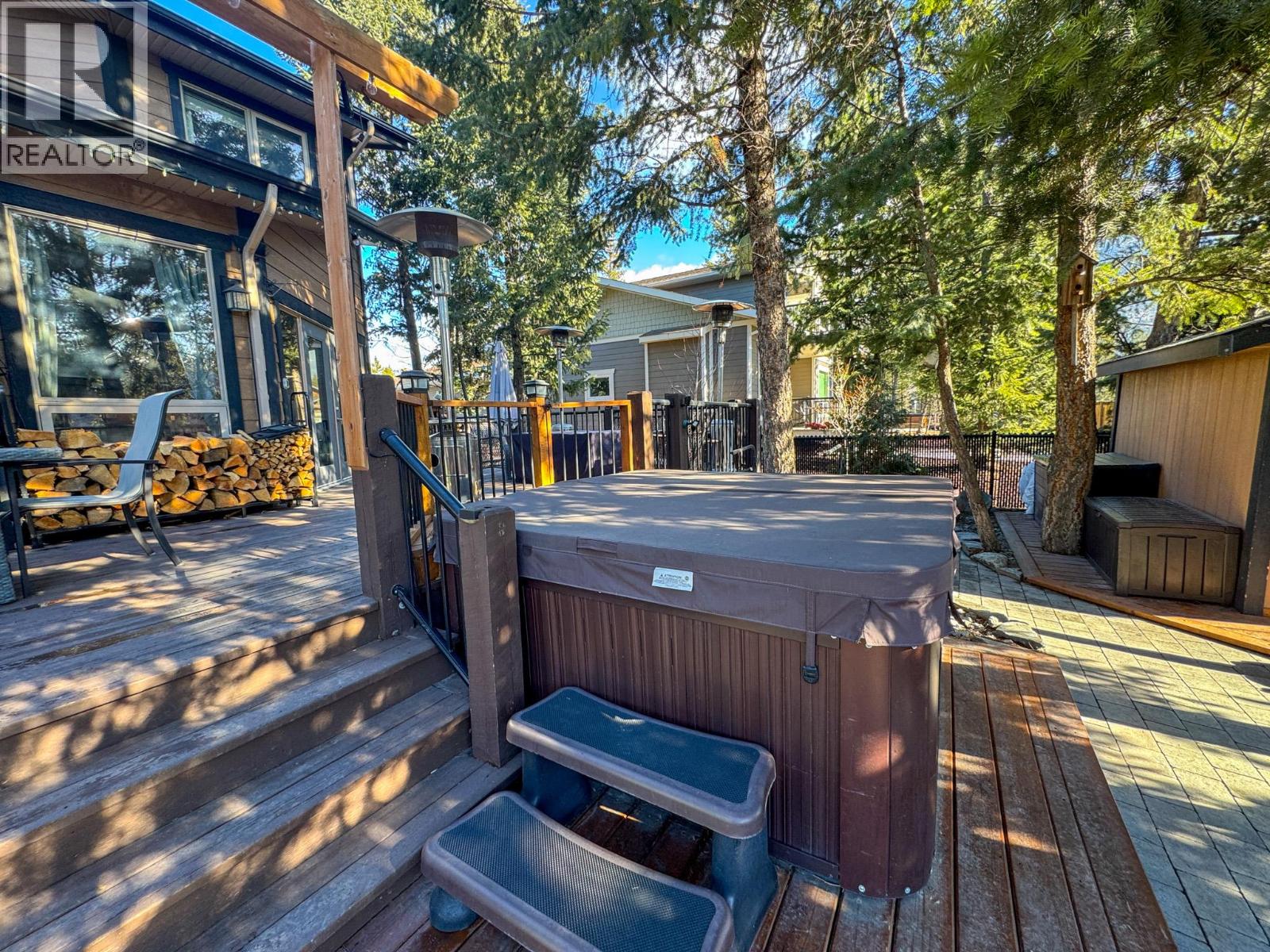 960 COPPER POINT Way, Invermere