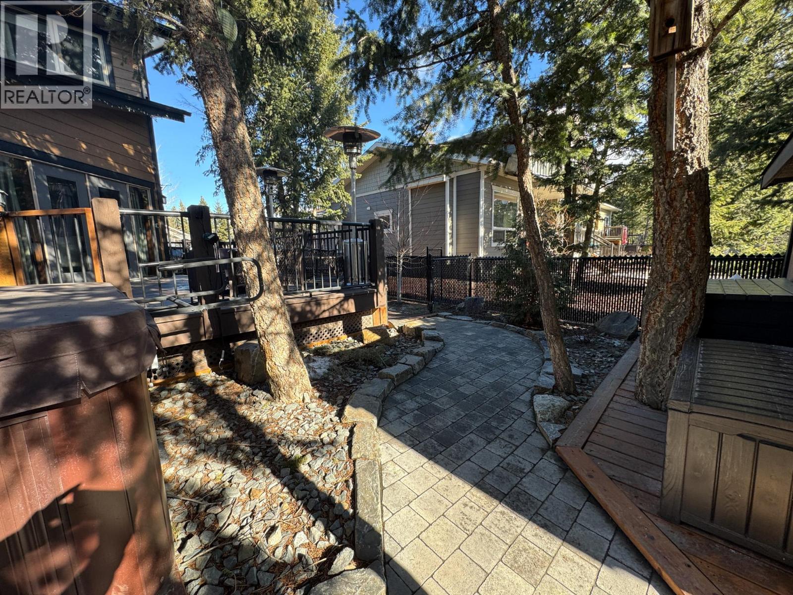 960 COPPER POINT Way, Invermere