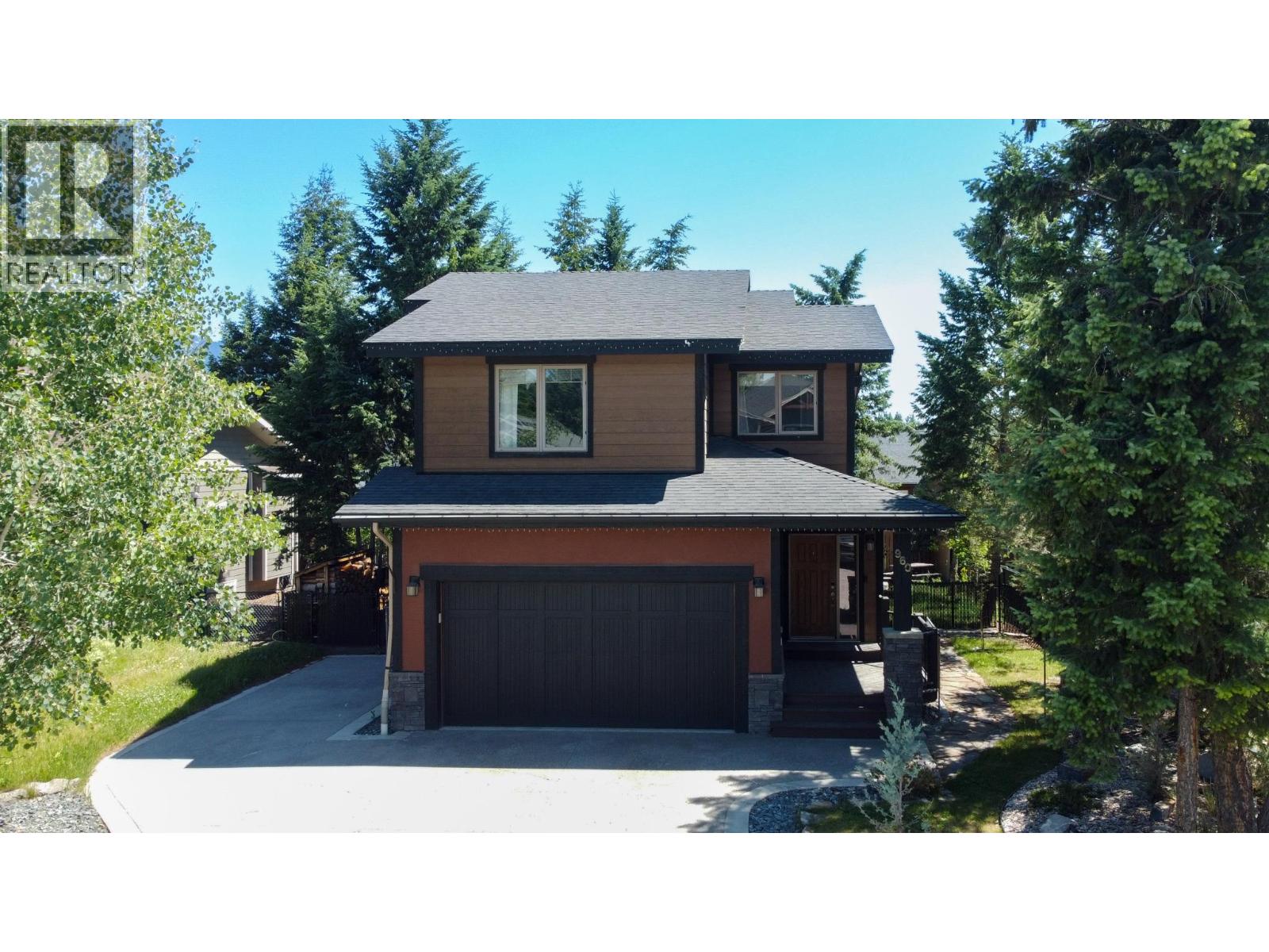 960 COPPER POINT Way, Invermere