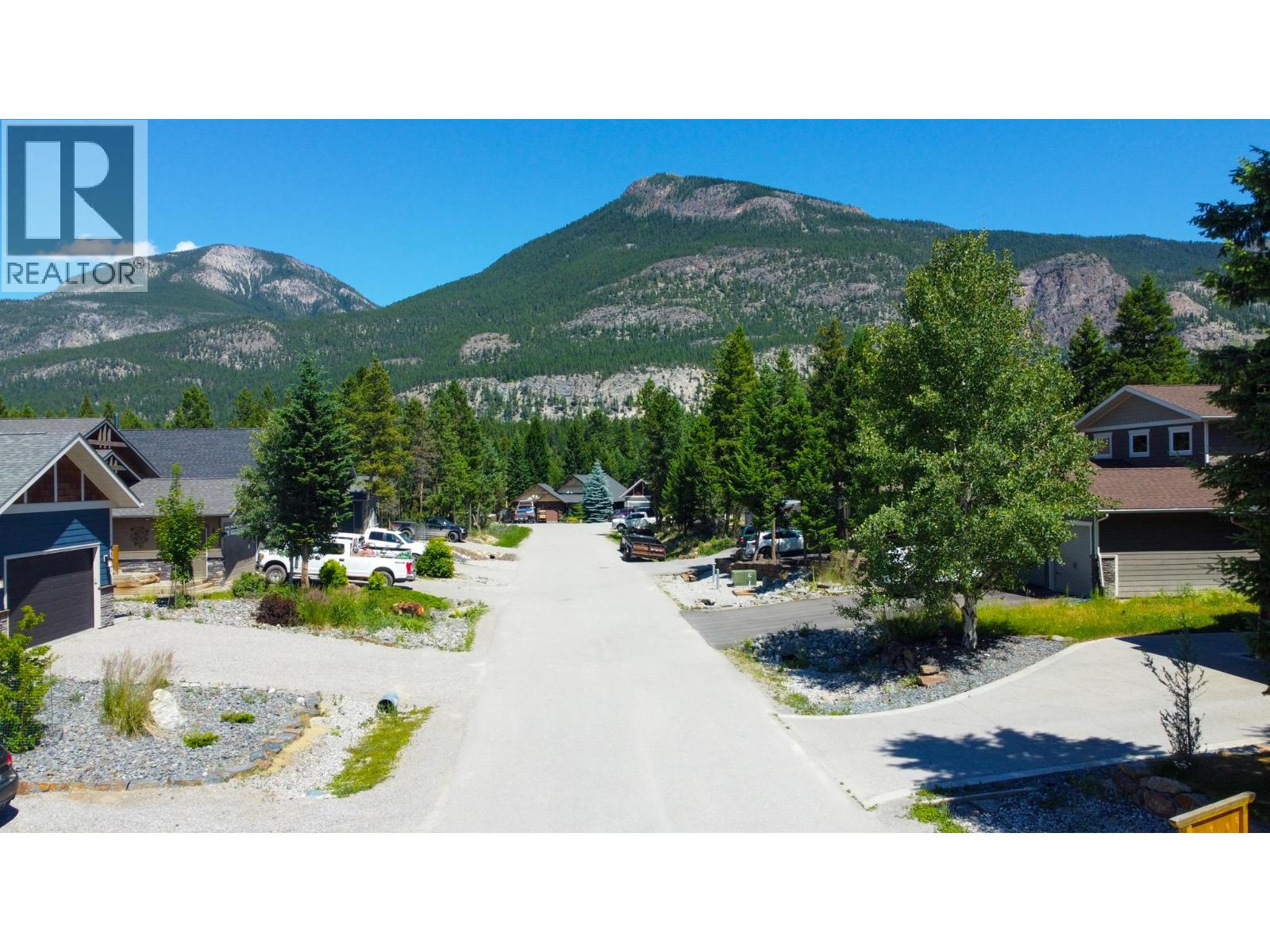 960 COPPER POINT Way, Invermere