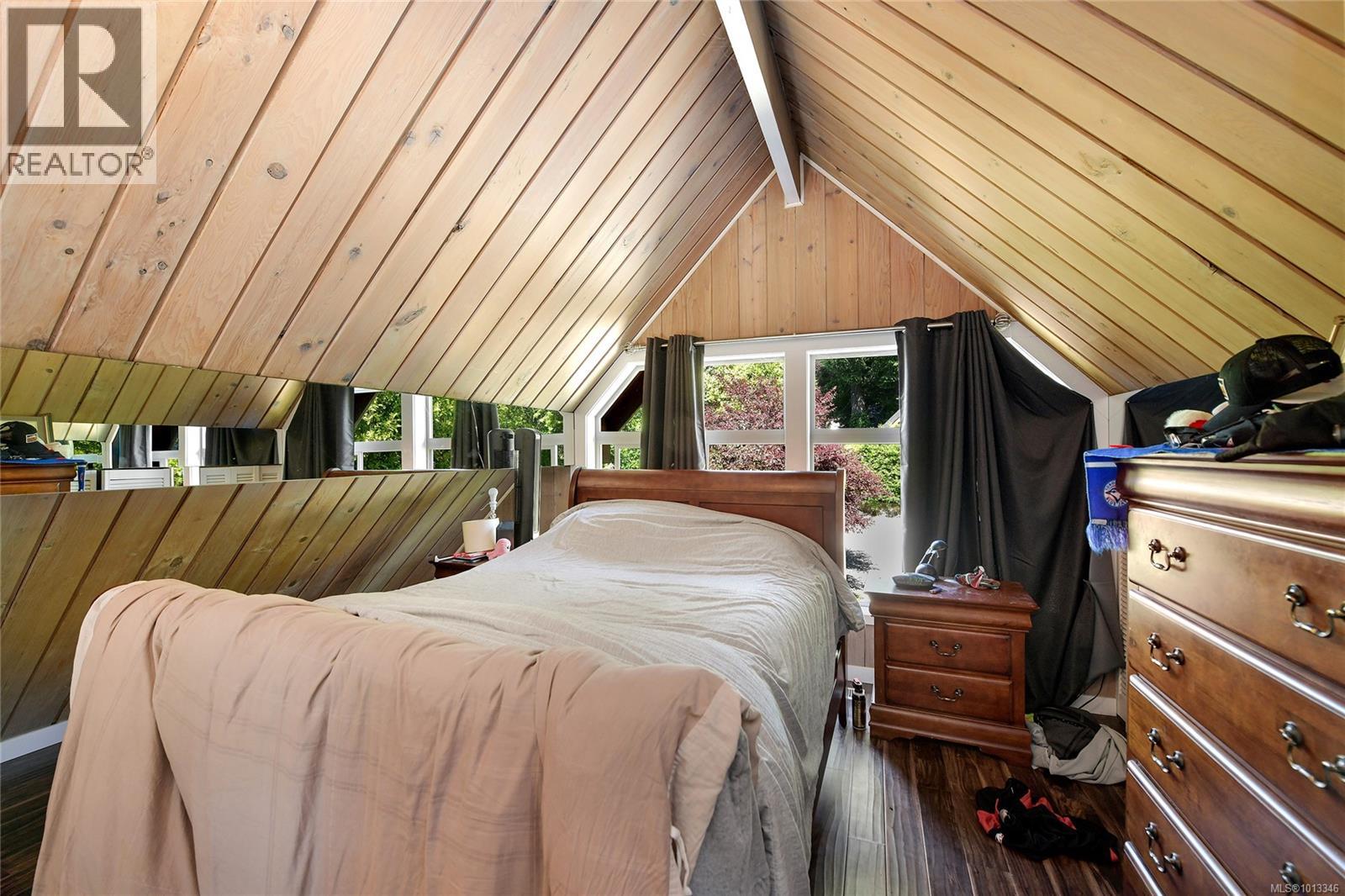  2874 Leigh Road, Langford