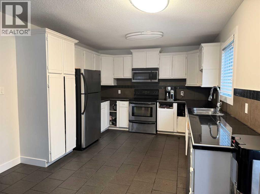 2 Garden Court, Sylvan Lake