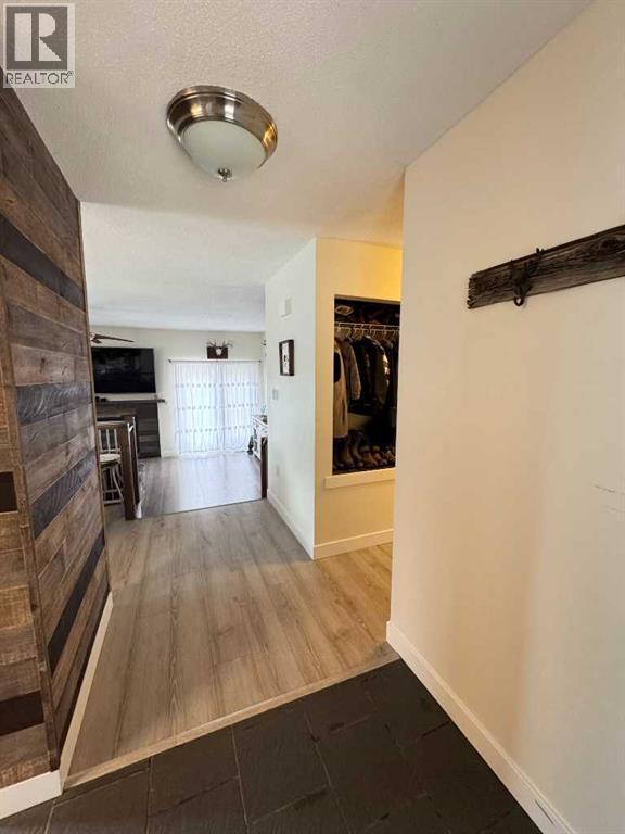 2 Garden Court, Sylvan Lake