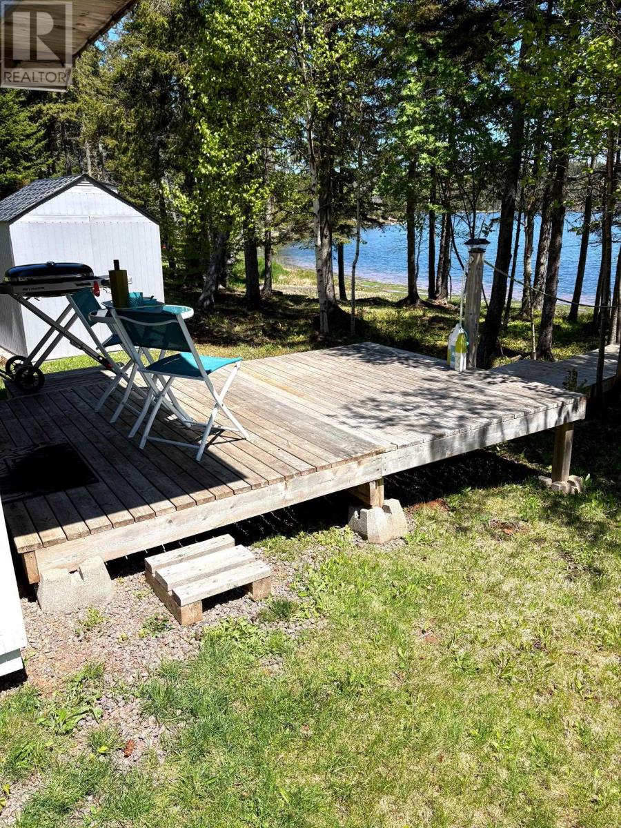 Deck