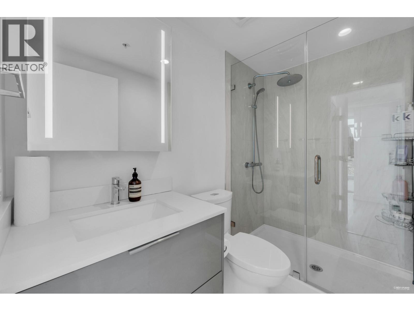 1406 1401 HUNTER STREET, North Vancouver