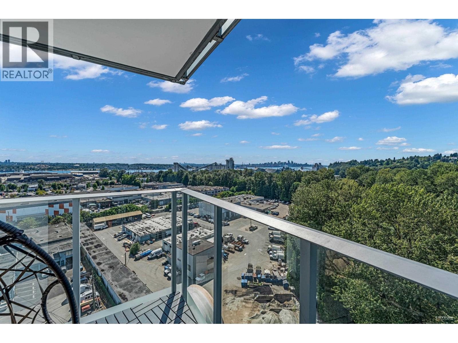 1406 1401 HUNTER STREET, North Vancouver