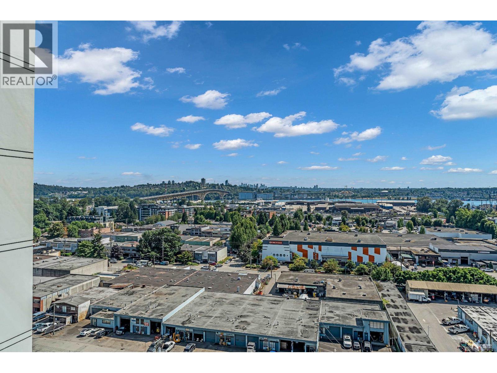 1406 1401 HUNTER STREET, North Vancouver