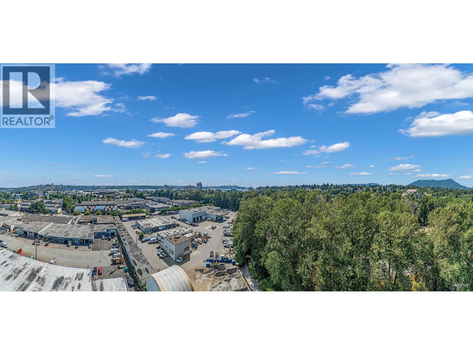 1406 1401 HUNTER STREET, North Vancouver