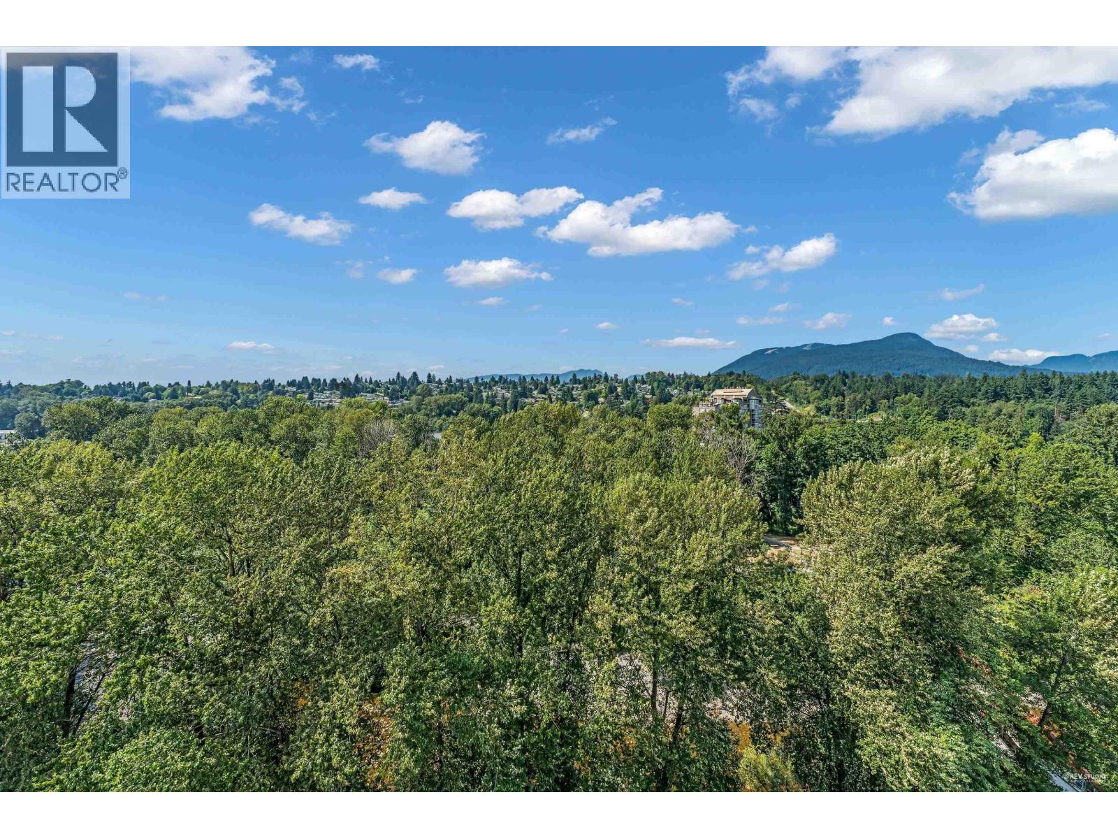 1406 1401 HUNTER STREET, North Vancouver