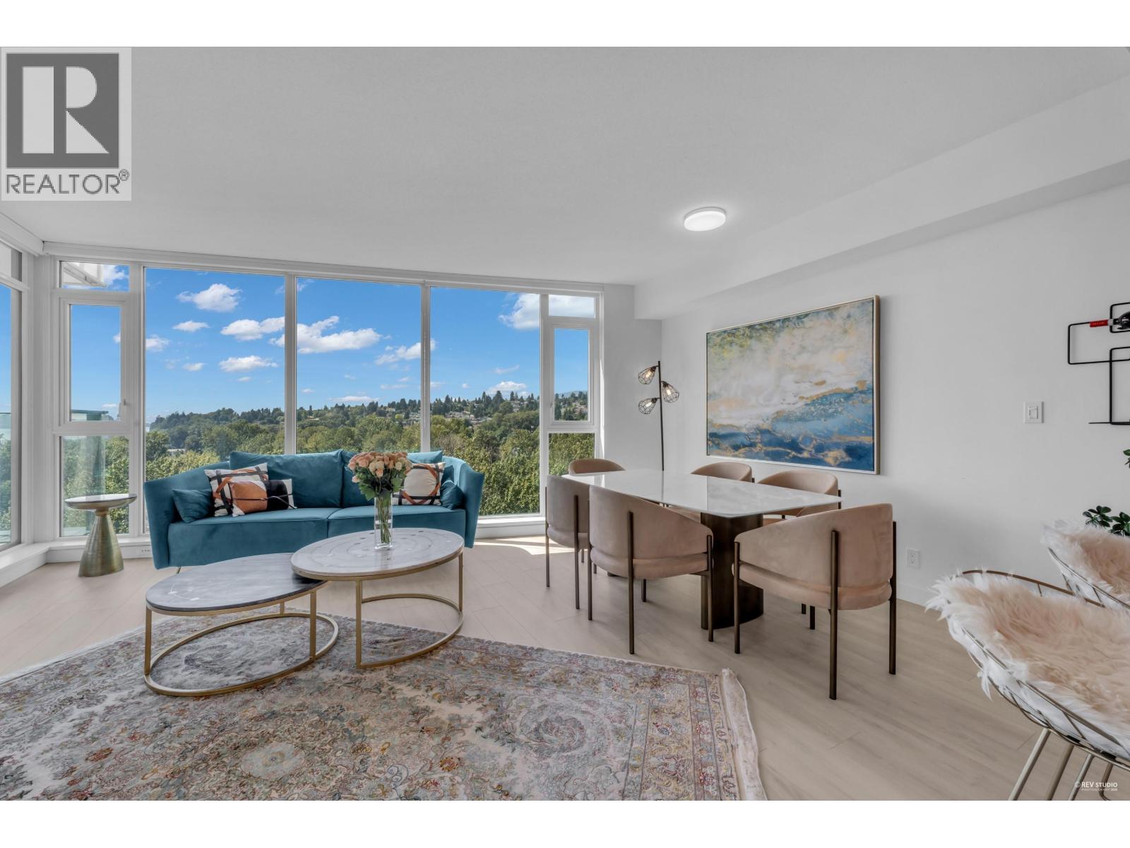 1406 1401 HUNTER STREET, North Vancouver