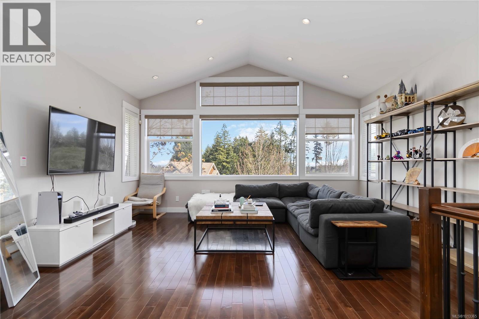  2200 Players Drive, Langford