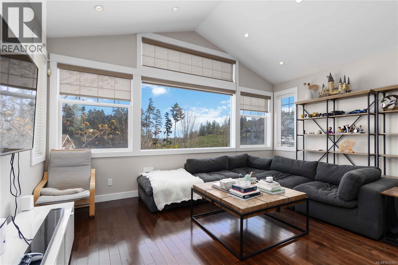  2200 Players Drive, Langford