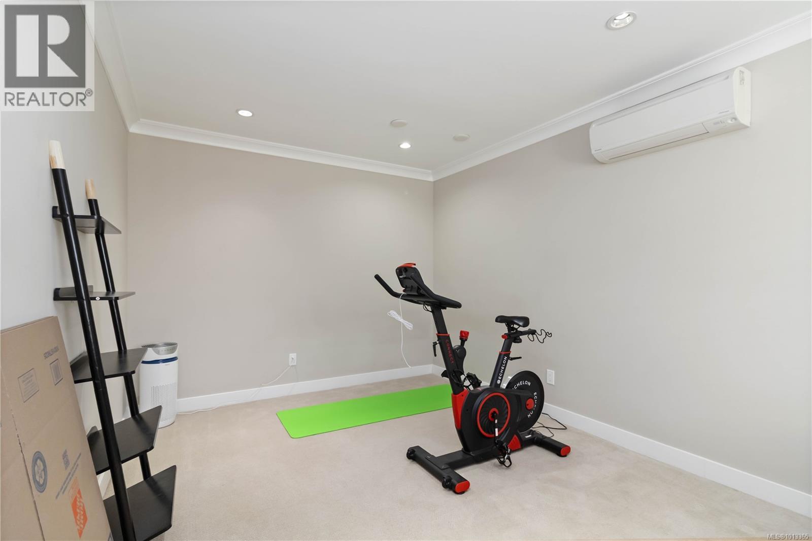  2200 Players Drive, Langford