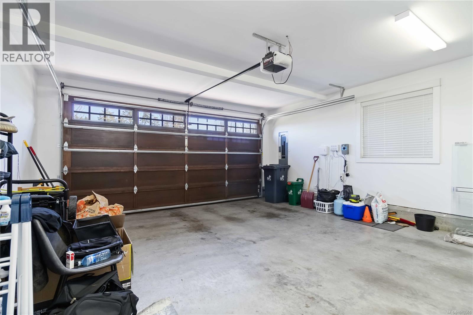  2200 Players Drive, Langford