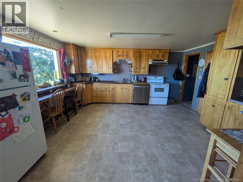 14 BENSON LANE - 14