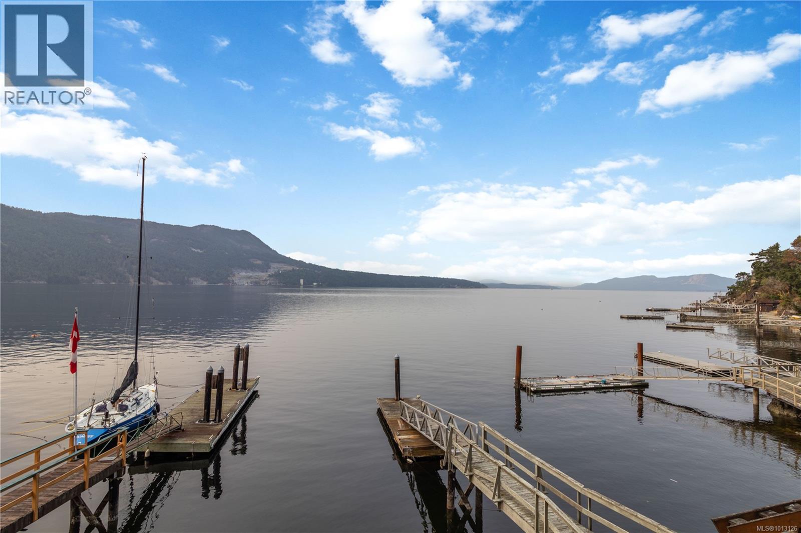  6878 Mark Lane, Central Saanich