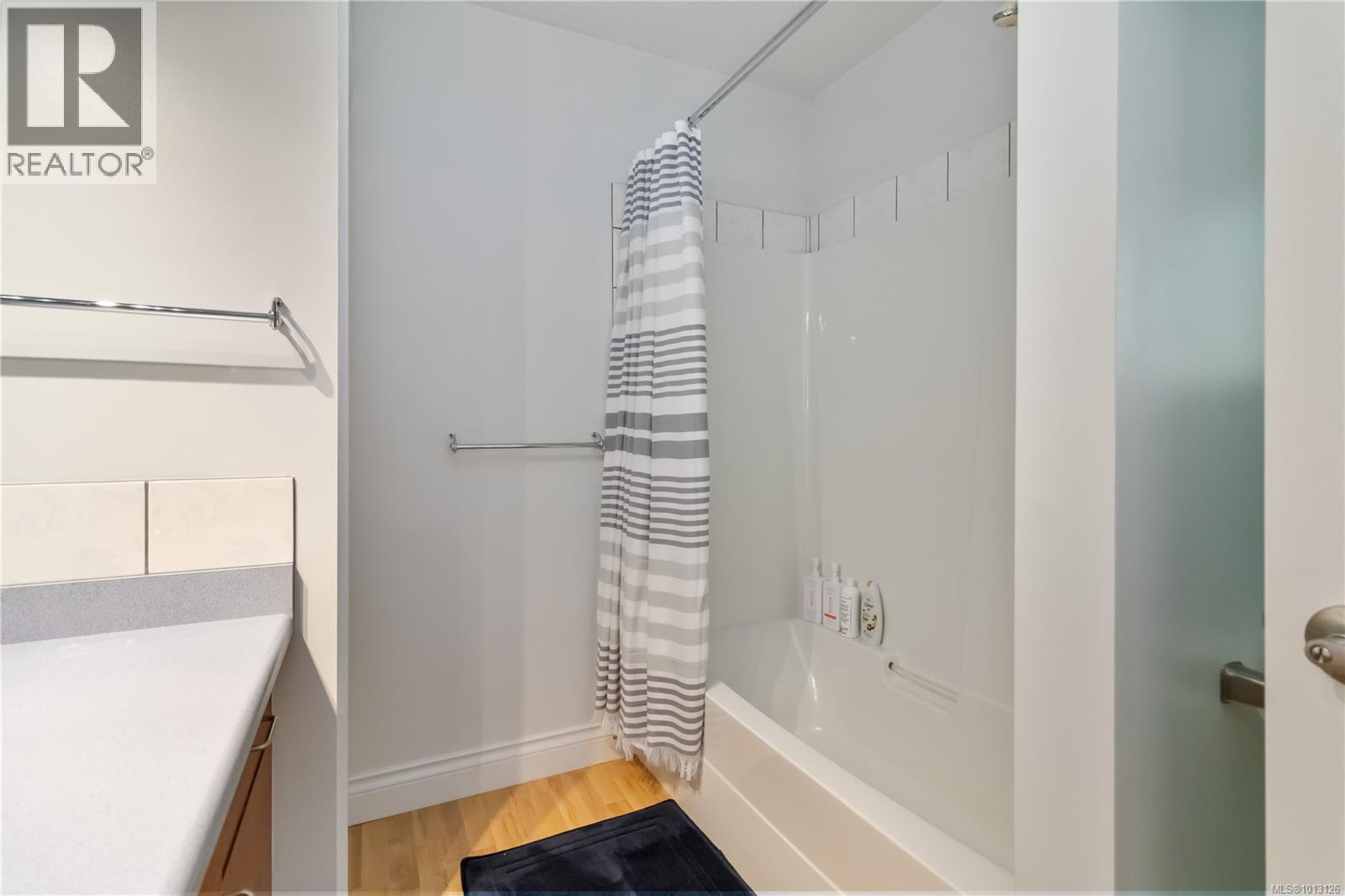  6878 Mark Lane, Central Saanich