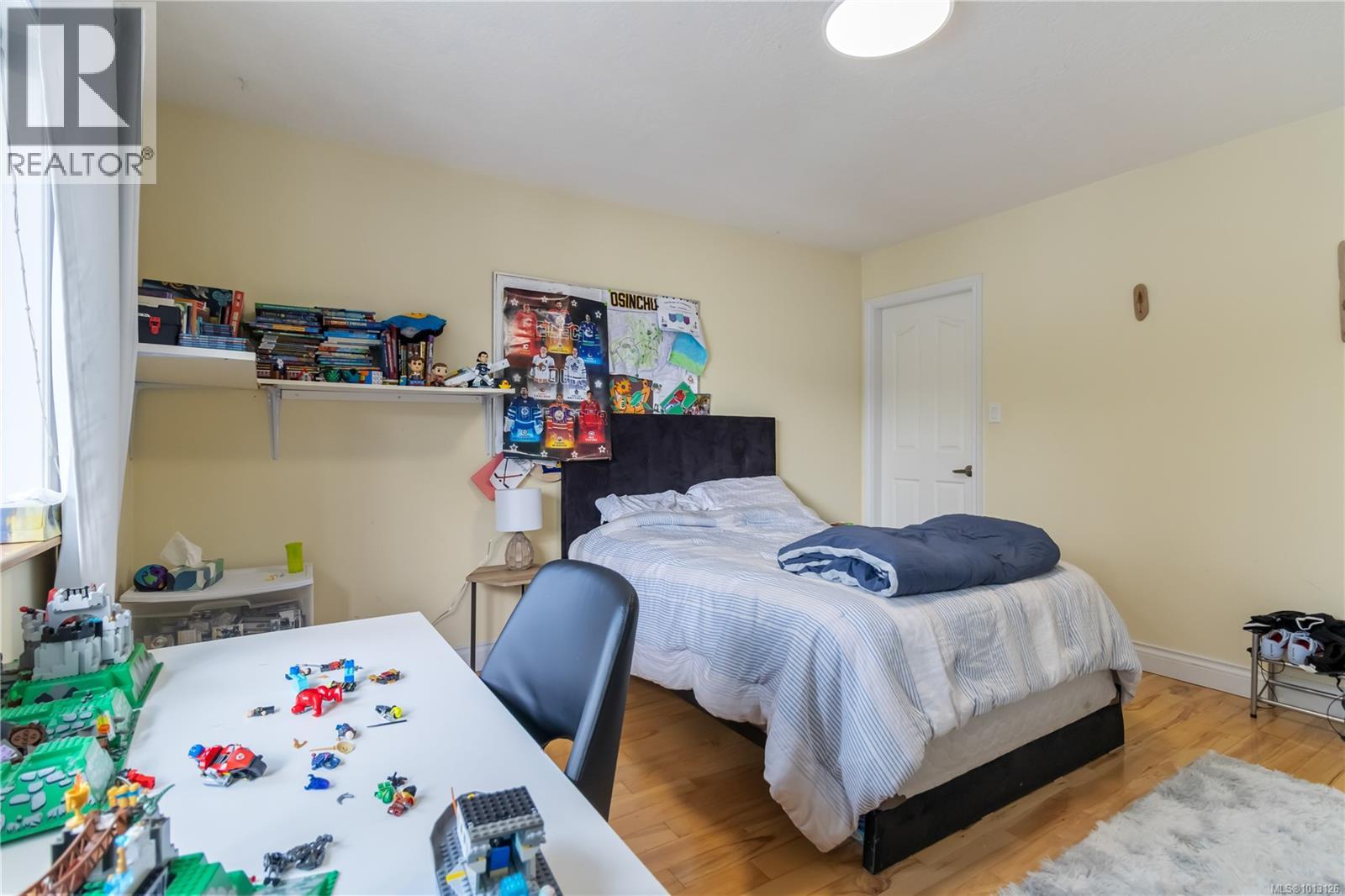  6878 Mark Lane, Central Saanich